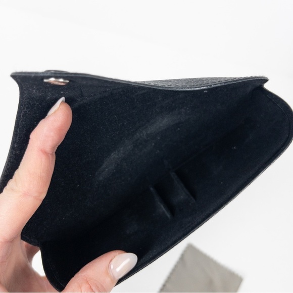 Ray-Ban Black Leather Eyeglass Case - Picture 4 of 6